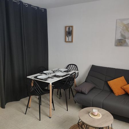 Dans Le Centre Historique Apartment Noyon Exterior photo