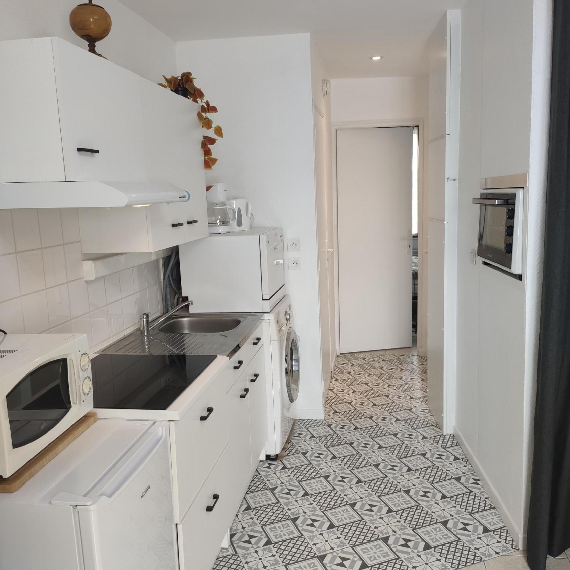 Dans Le Centre Historique Apartment Noyon Exterior photo